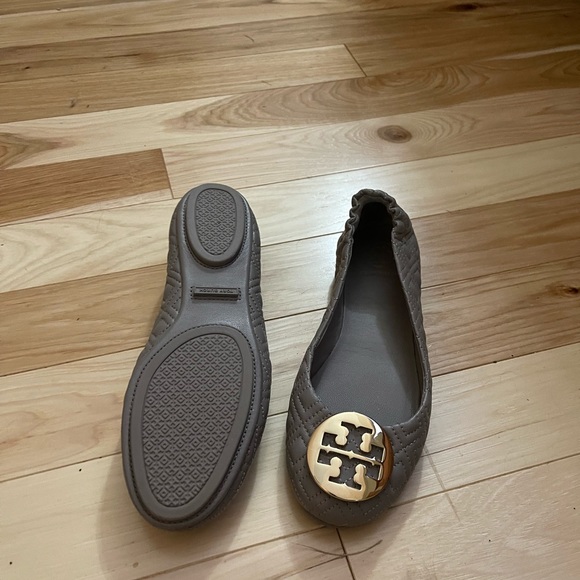 Tory Burch taupe Ballet Flats-Worn once - Picture 2 of 3